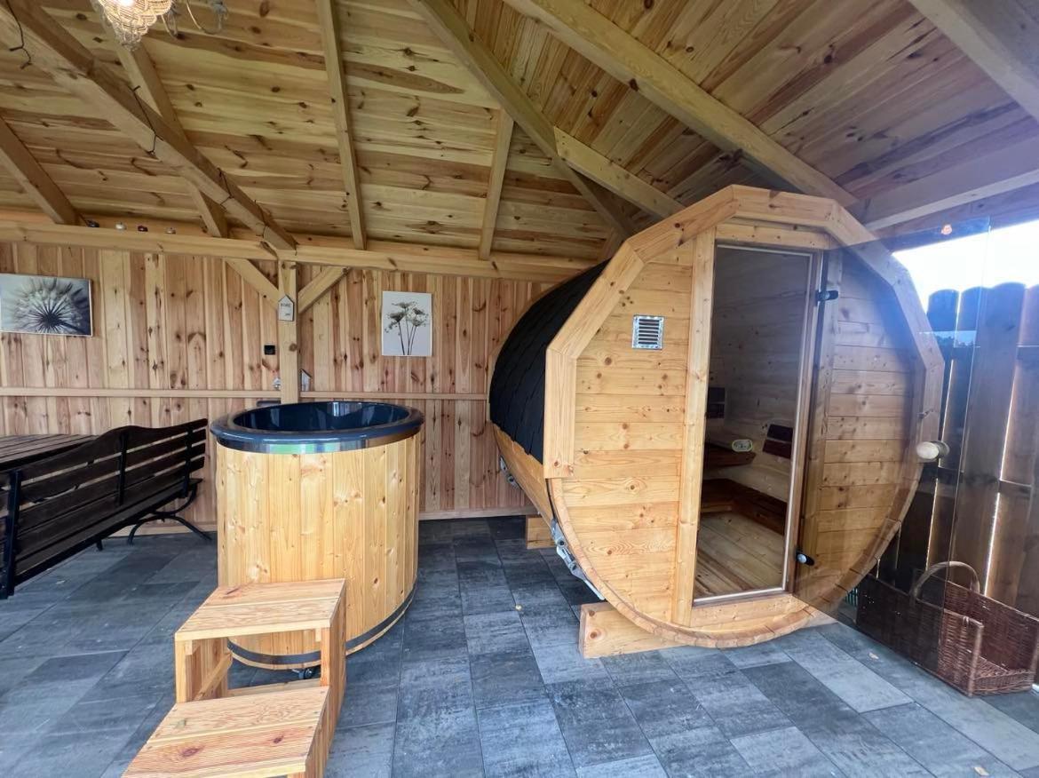 Sielski Zaulek U Dorotki -basen,jacuzzi,sauna Guciow